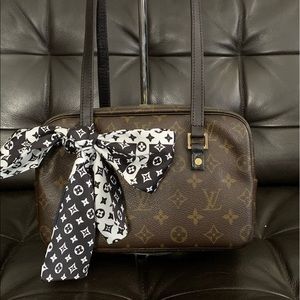 Louis Vuitton Cite